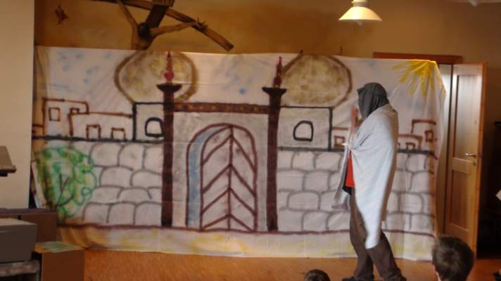 JONA_vor_der_Stadt_Ninive